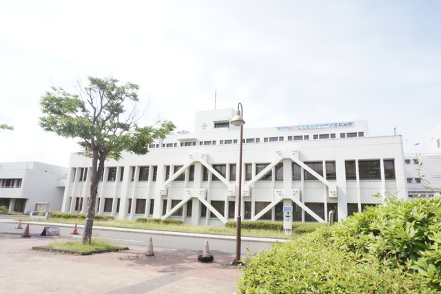 役所　泉区役所（役所）まで640m