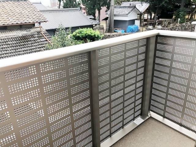 玄関　すっきりとした玄関スペース