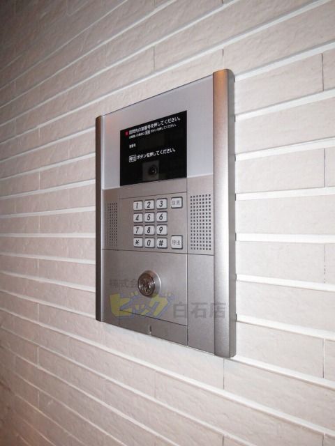 エントランス　オートロック付きです♪