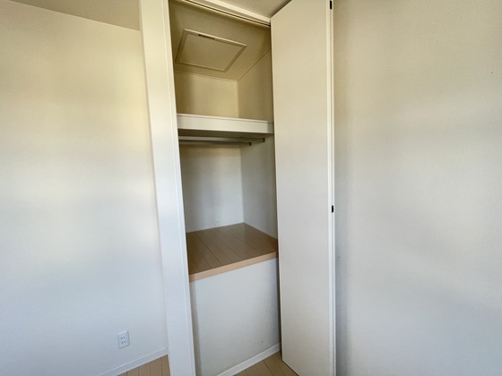 収納　※別部屋の写真です