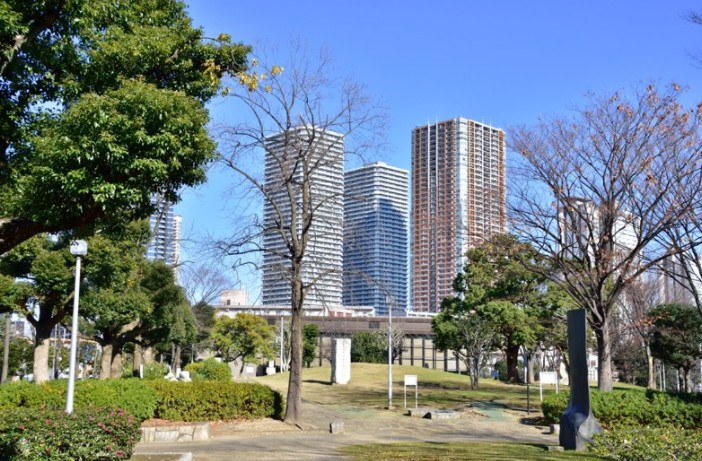 公園　川崎市中原平和公園（公園）まで298m