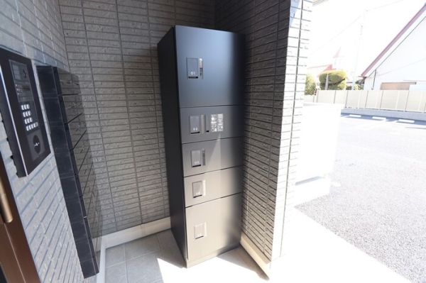 その他共有部分　不在時に便利な宅配ボックスあり！
