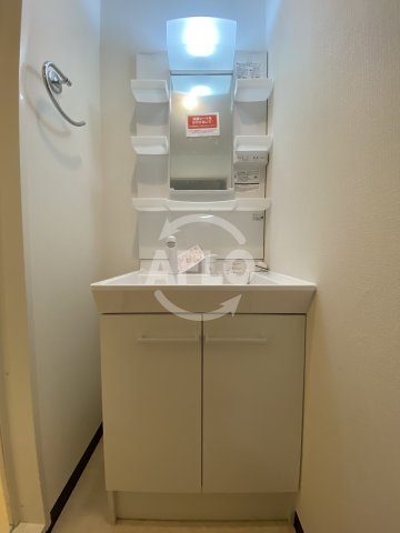 洗面設備　マインズコート西天満　独立洗面化粧台