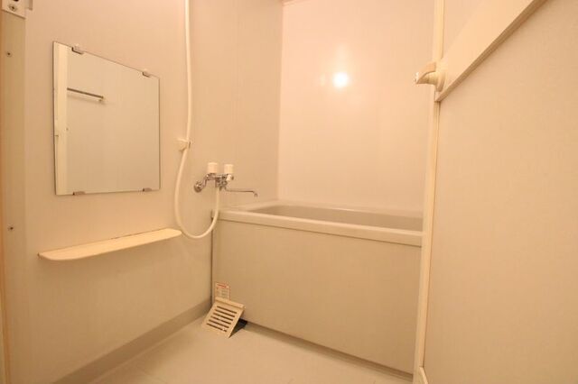 バス・シャワールーム　※別号室の参考写真の為、原状優先です。