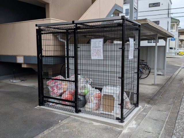 その他共有部分　丈夫なゴミストッカーを新設しました。