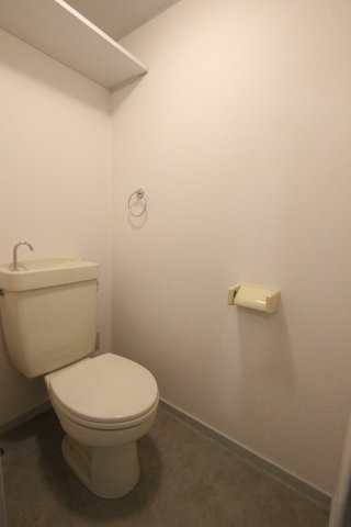 トイレ　参考写真です。現況優先。