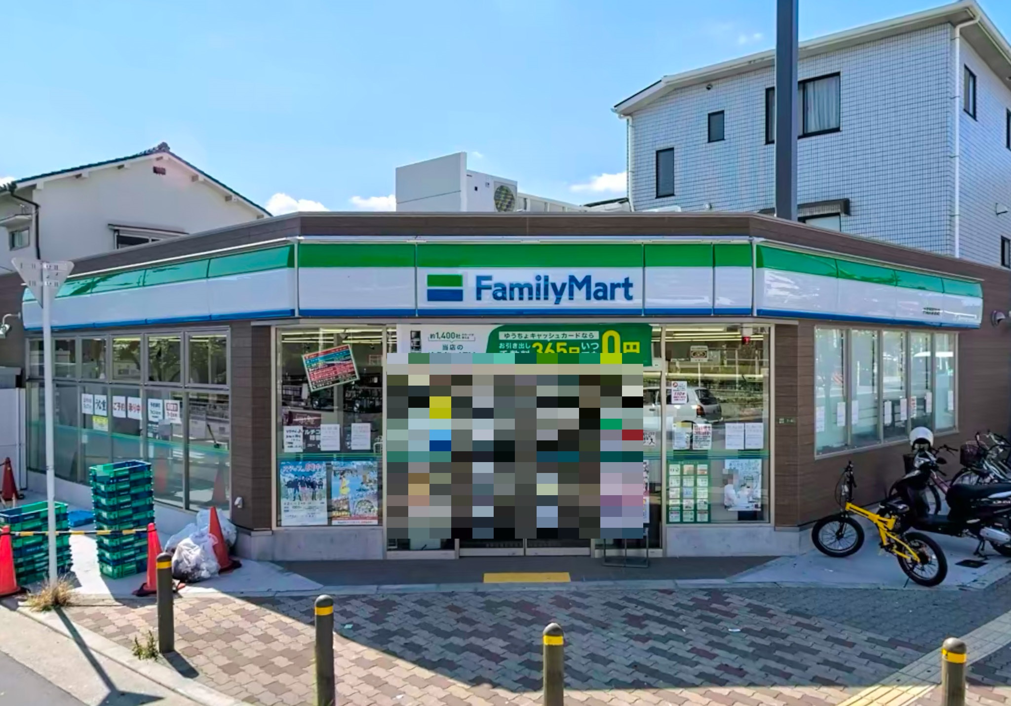 コンビニ　ファミリーマート井高野駅前店（コンビニ）まで695m