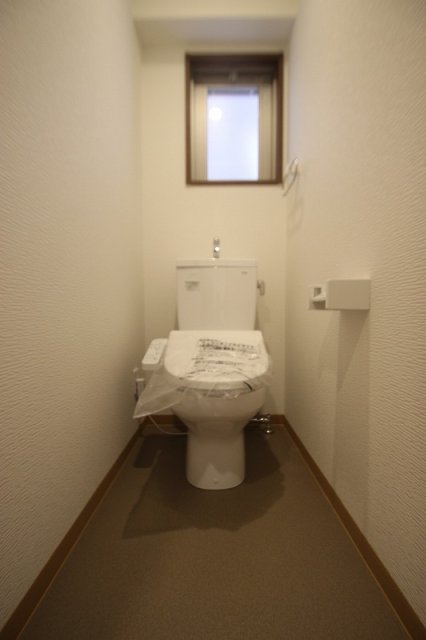 トイレ　別号室の写真です