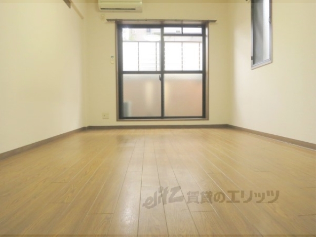 居室・リビング　居室