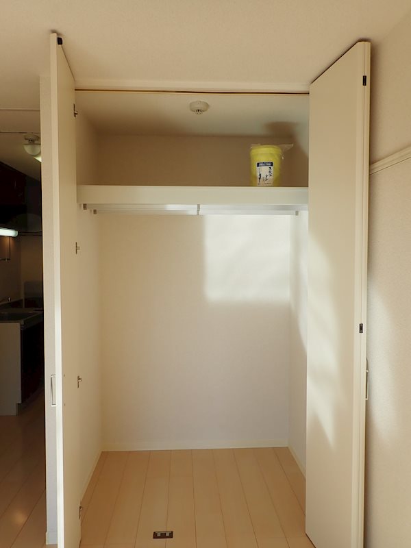 収納　※内装写真は203号になります。