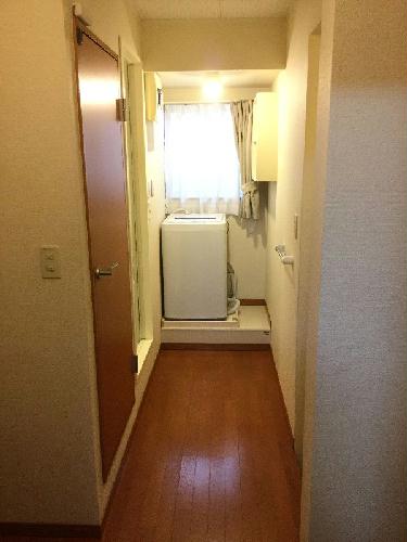 洗面設備　廊下