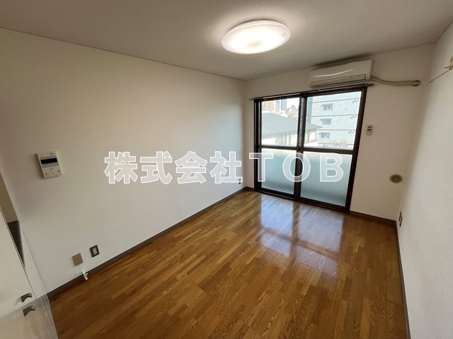 居室・リビング　※同物件別号室参考写真※