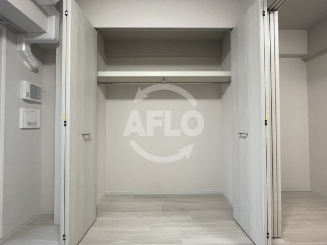 収納　Metrosa京町堀　クローゼット