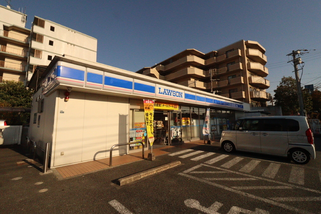 コンビニ　ローソン熊本保田窪店（コンビニ）まで80m
