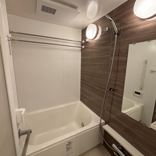 バス・シャワールーム　※写真は同タイプ住戸です。