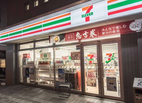 コンビニ　セブンイレブン日本橋人形町3丁目店（コンビニ）まで191m