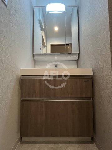 洗面設備　プレサンスNEO九条ディアシス　洗面所