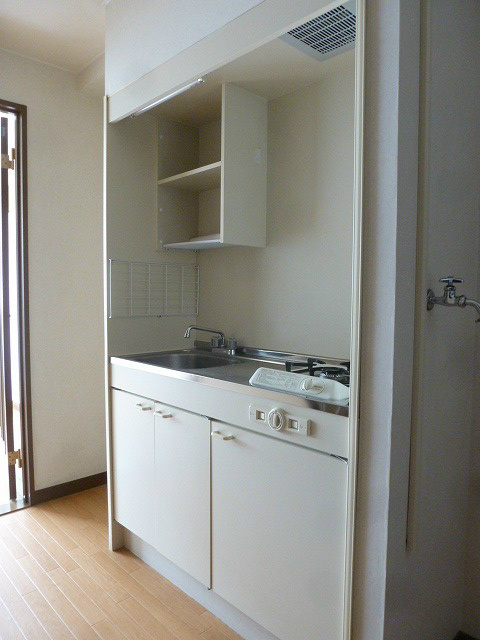 キッチン　写真は別号室です