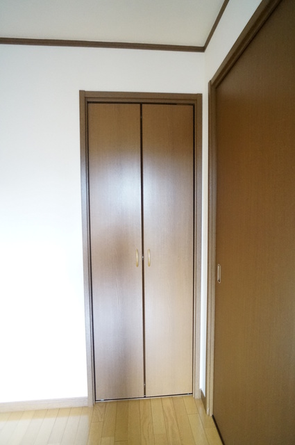 収納　南東側洋室６帖　収納