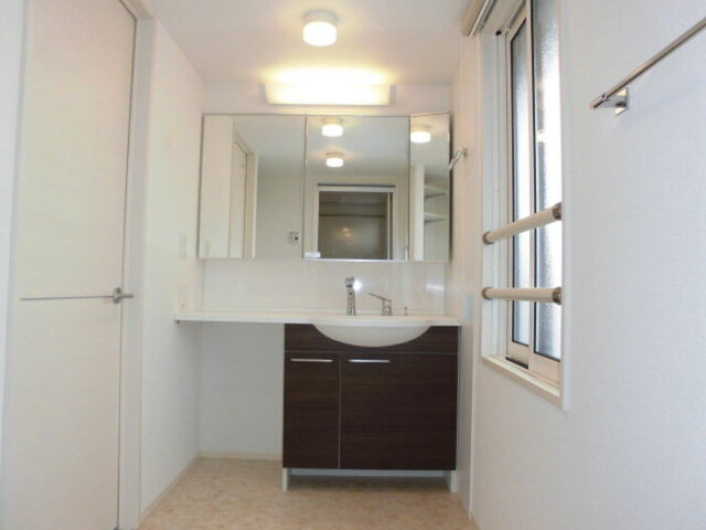 洗面設備　洗面化粧台