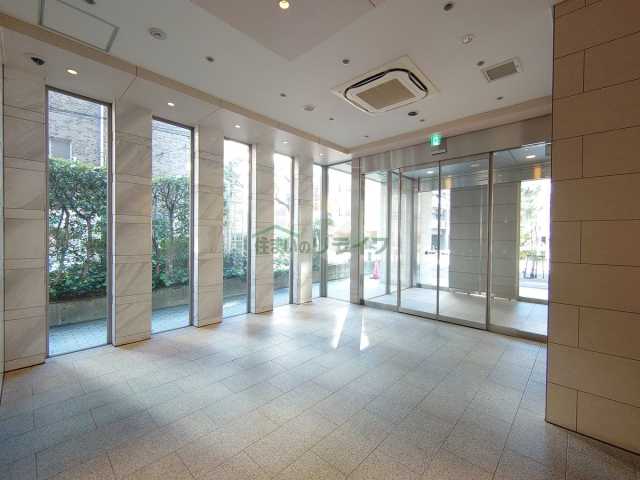 エントランス　グランスイート高円寺