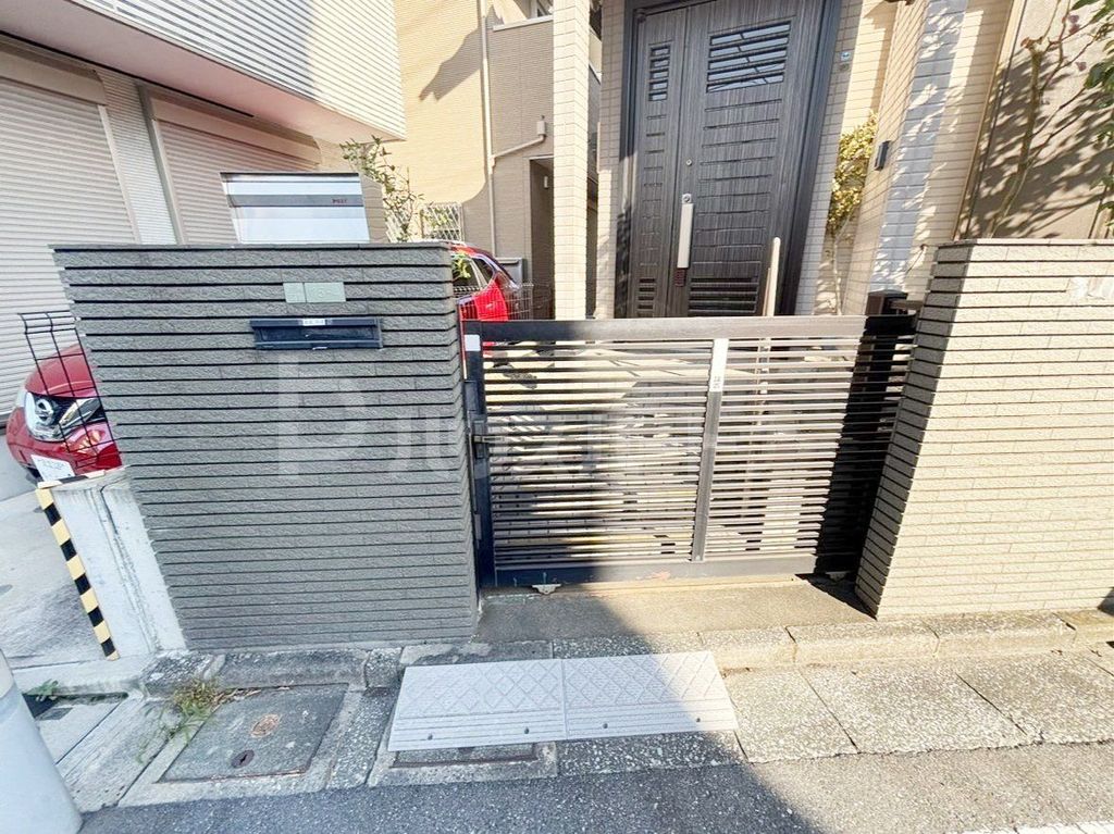 エントランス　エントランス