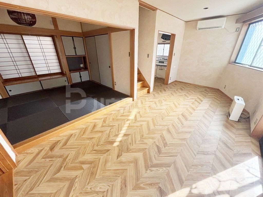 居室・リビング　エントランス