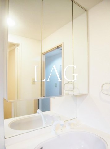 洗面設備　洗面台です。