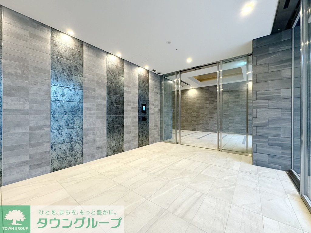 エントランス　エントランス