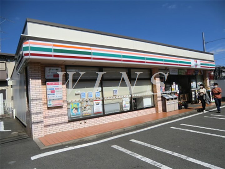 コンビニ　セブンイレブン 向ヶ丘遊園店（コンビニ）まで370m