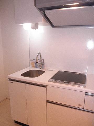 キッチン　(同タイプ写真)