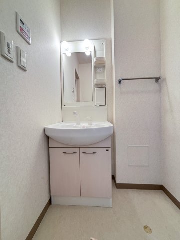 洗面設備　イメージ写真205号室（反転あり）