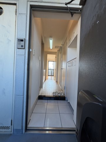 玄関　イメージ写真205号室（反転あり）