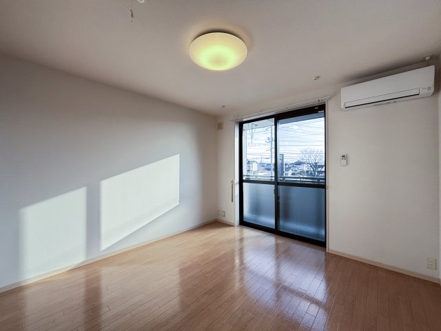 居室・リビング　イメージ写真205号室（反転あり）