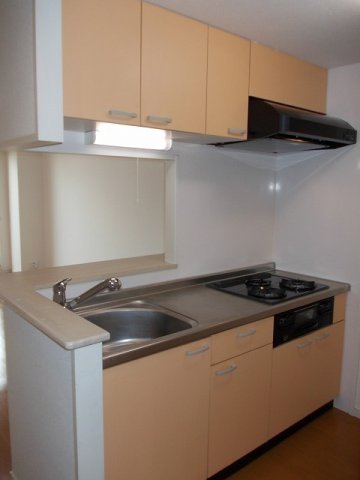 キッチン　コンパクトなキッチンで掃除もラクラク