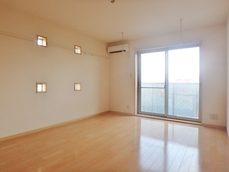 居室・リビング　図面と現状に相違がある場合には現状を優先