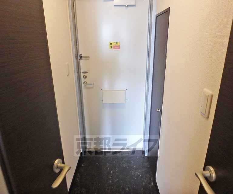 玄関　玄関ホールです