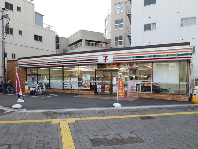コンビニ　セブンイレブン和歌山市駅前店（コンビニ）まで519m