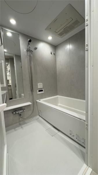 バス・シャワールーム　きれいなお風呂です