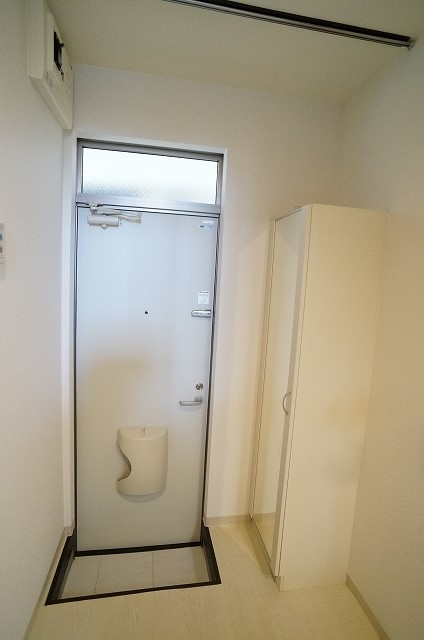 玄関　別号室イメージ