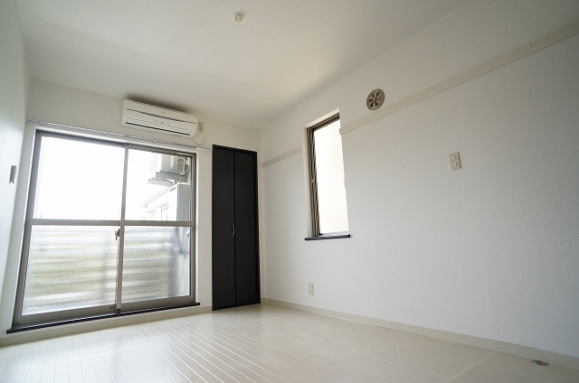 居室・リビング　別号室イメージ