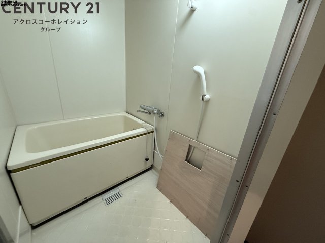 バス・シャワールーム　シンプルで清潔感のある浴室です♪