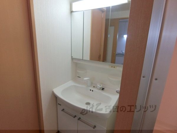 洗面設備　洗面所