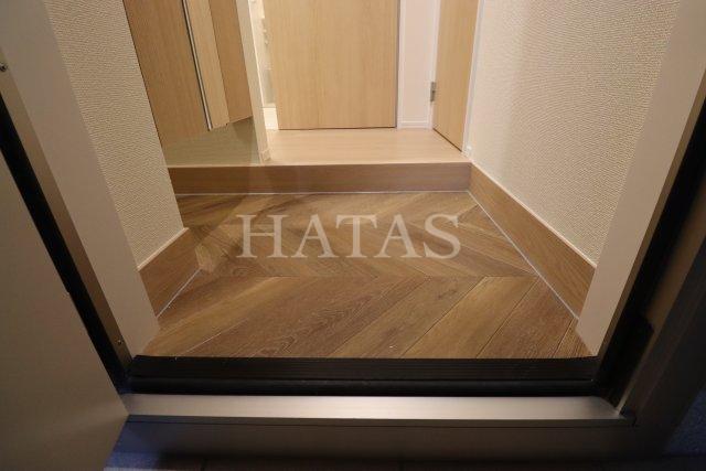 玄関　同物件別部屋です。
