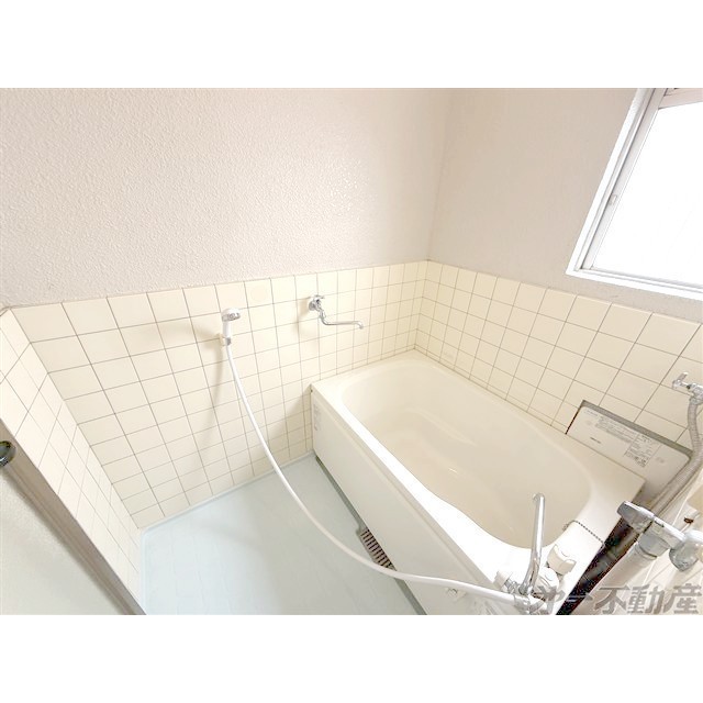 バス・シャワールーム　バスルーム