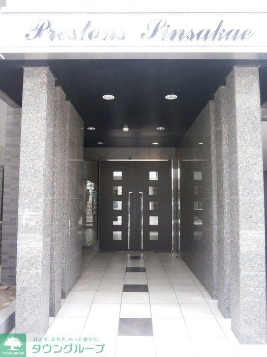 エントランス　エントランス