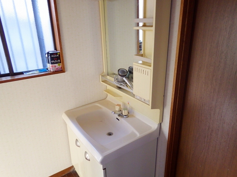 洗面設備　独立洗面台。※前回募集時の写真です