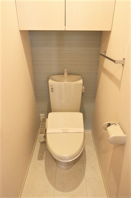 トイレ　温水洗浄暖房便座