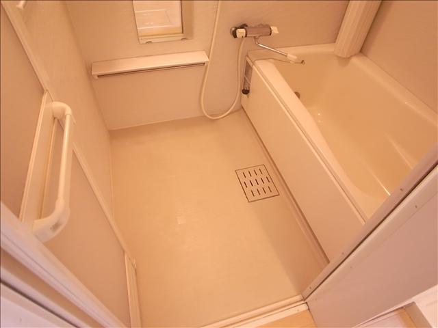 バス・シャワールーム　浴室