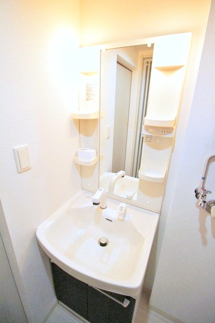 洗面設備　シャンプードレッサー付き♪